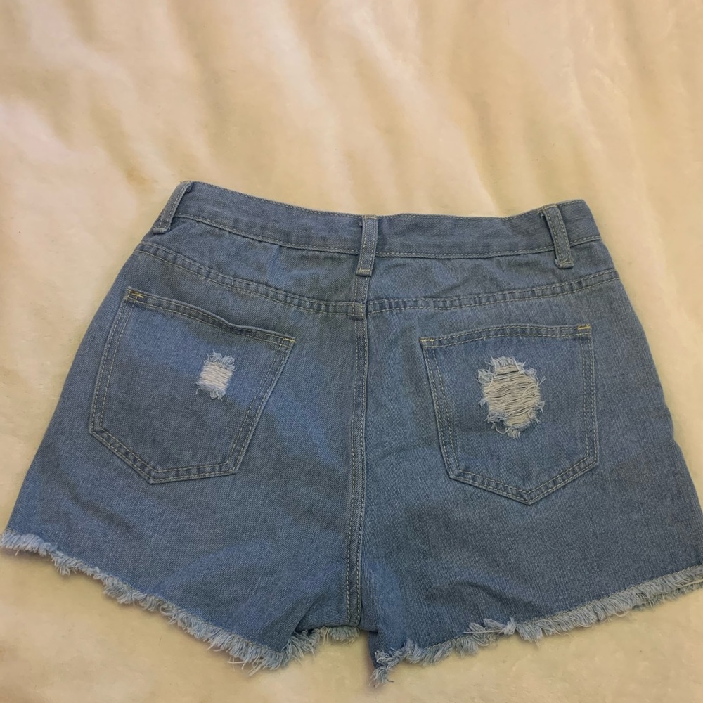 SOLD ROMWE Jean shorts - Picture 3 of 3